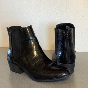 Black Esprit ankle boots. Size 8.5m leather/man made outsole